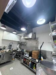 Burlington Square (D7), Retail #582296901